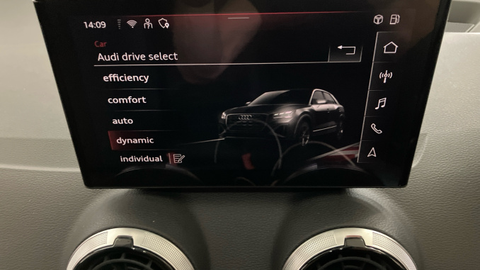 Audi Q2 35 TFSI S Line 5dr Petrol Estate - Image 28